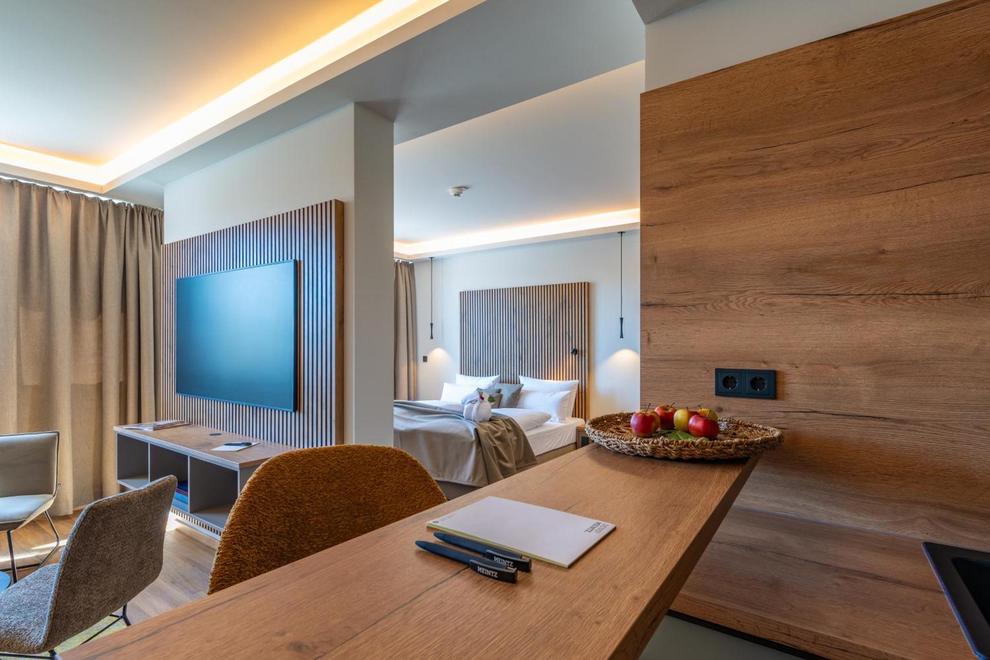 Hotel Meintz Оксенфурт Экстерьер фото